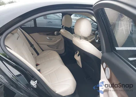 2016 Mercedes-Benz C 300 4Matic из США, поврежденный, VIN WDDWF4KB5GR125571